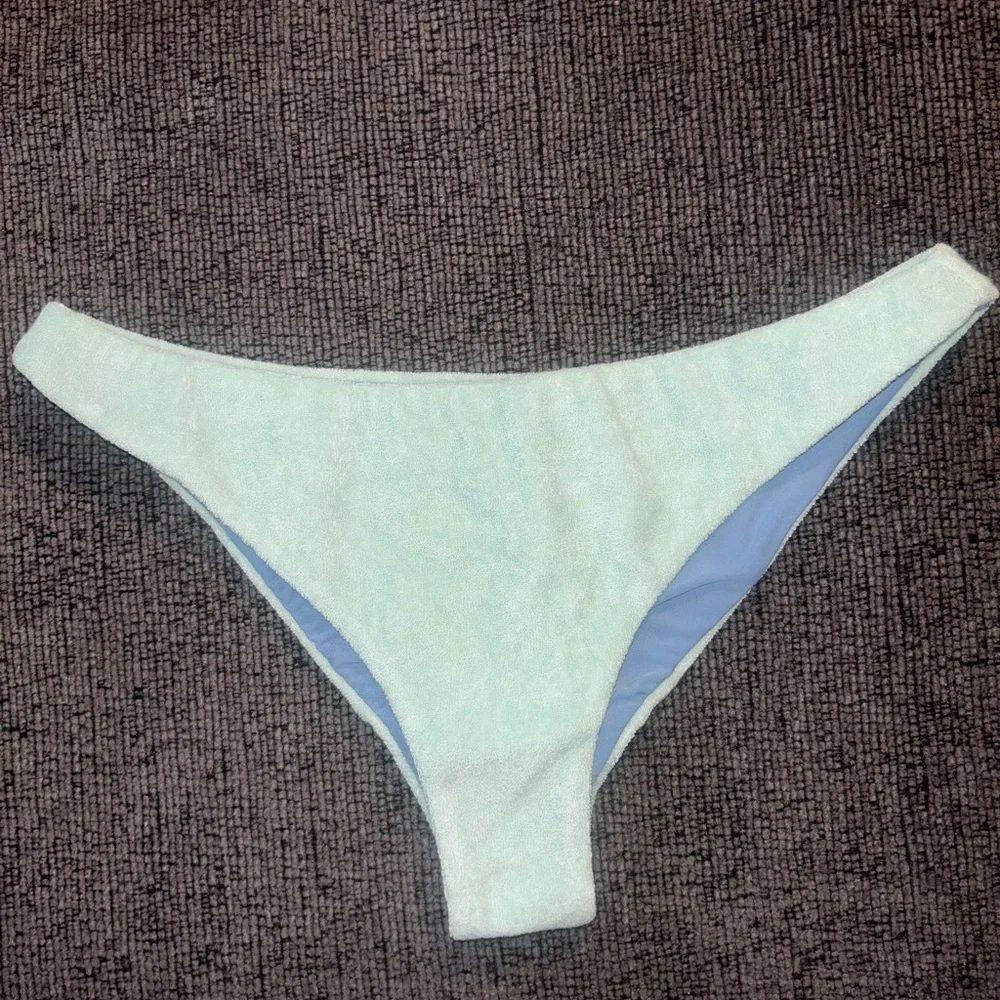 🌊 Something Navy ladies buttercup low rise bikini Bottom NWT (size small)